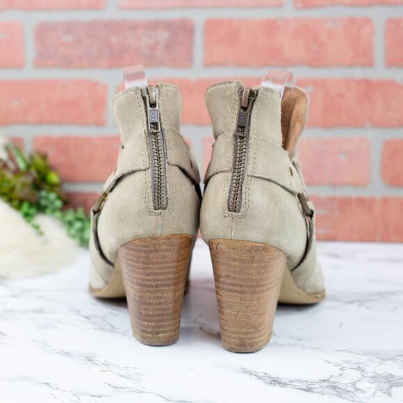 Seychelles Impossible Beige Suede Leather Harness Heeled Ankle Booties Size 10 - Picture 4 of 7